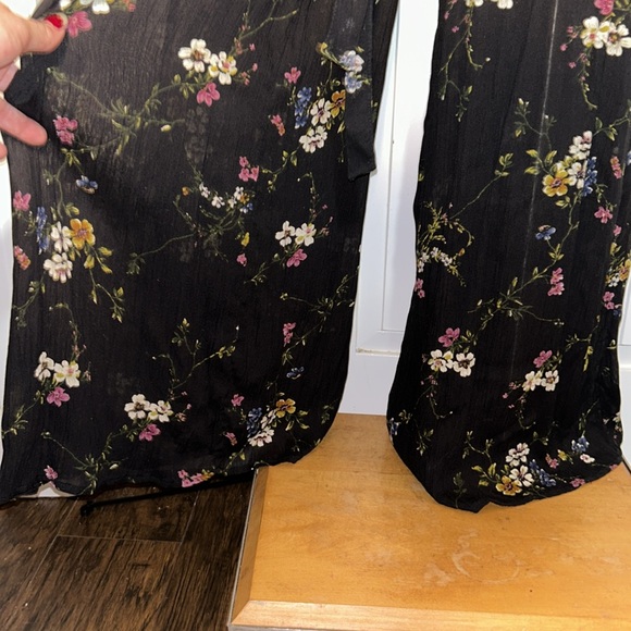 NWT Urban Outfitters UO Marie Prairie Wrap Jumpsuit Floral Print Size 10 - Picture 7 of 16